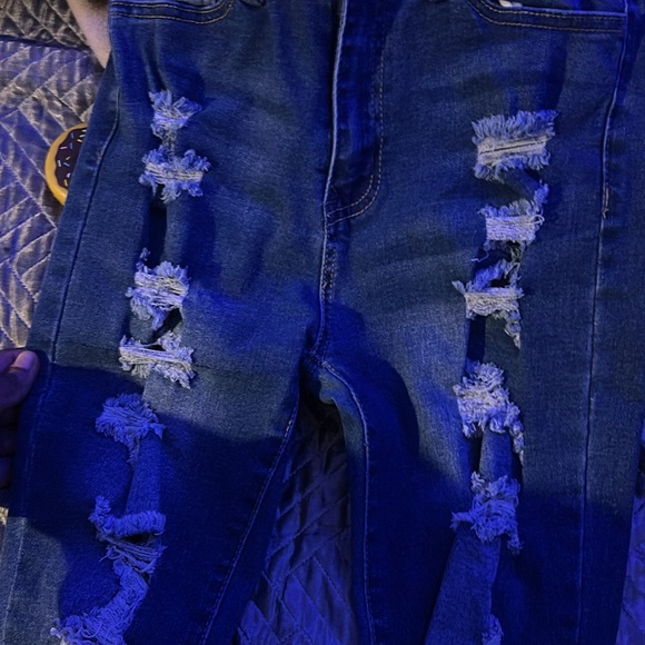 Blue jean - Picture 3 of 4
